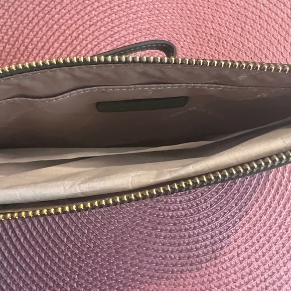 MICHAEL Michael Kors Fern Green Leather Jet Set Wristlet (NWT) - Picture 4 of 6